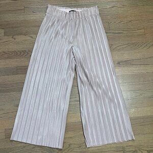 Ann Taylor Plissé Pleated Metallic Wide-Leg Crop Pants - Size M